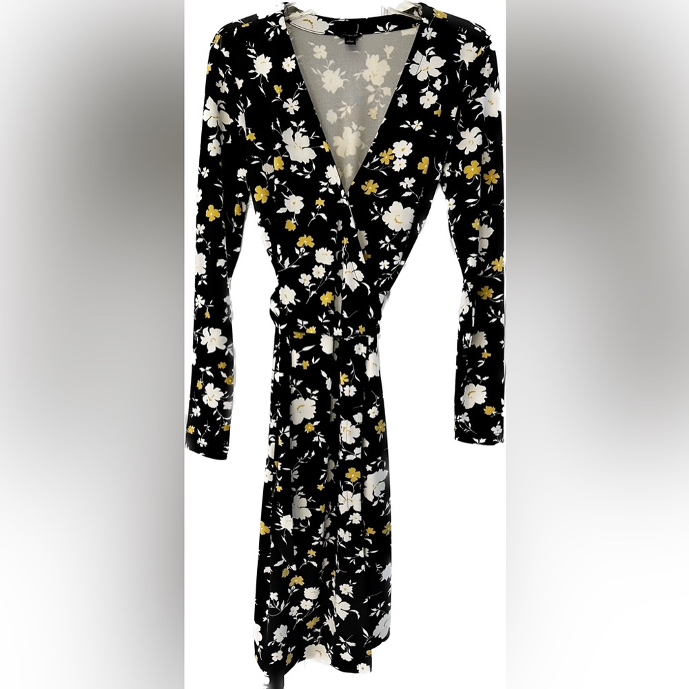 Ann Taylor Wrap Dress // Black with Yellow & White Flowers // Adjustable Waist